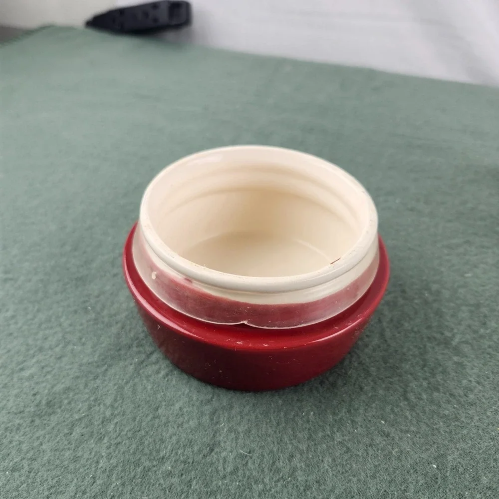 2011‎ Starbucks Embossed Ceramic Red/White Snowflake 12 oz Kitchen Canister